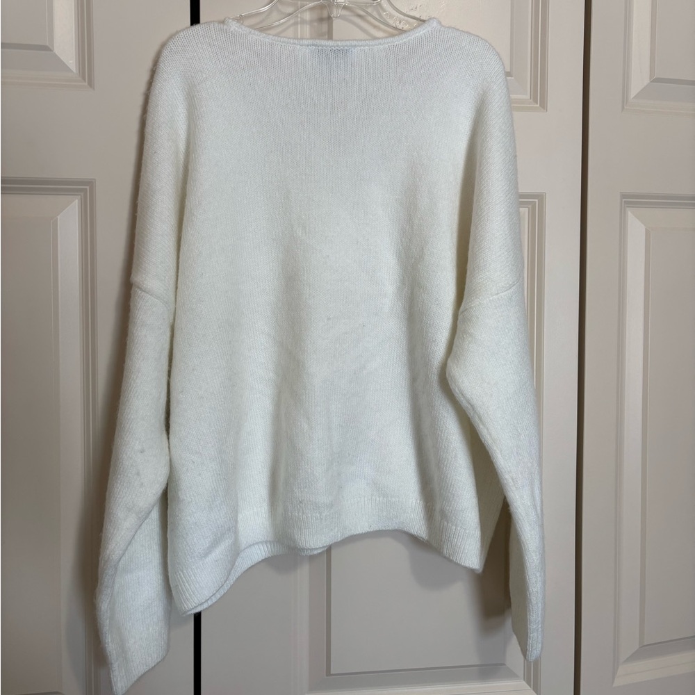 NWT CeCe White V-Neck Sweater with Lace Detail - Picture 3 of 8